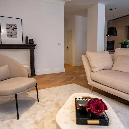 Park Apartment