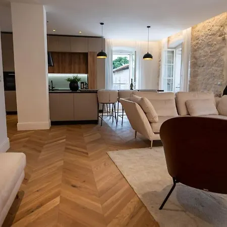 Park Apartment